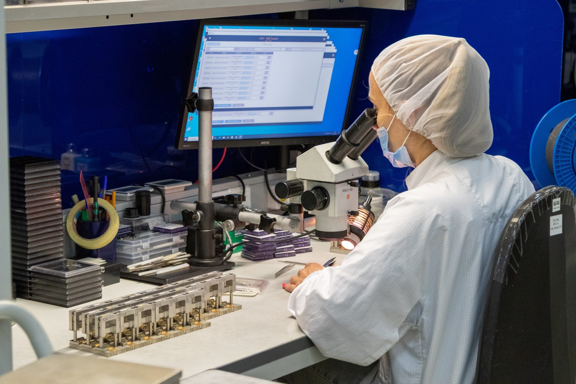 Производство и контроль оптических компонентов на заводе VPG LaserONE Производство и контроль оптических компонентов на заводе VPG LaserONE