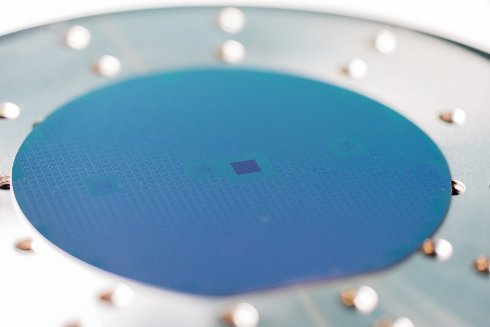 Лазерное травление - один из самых точных методов микрообработки материалов