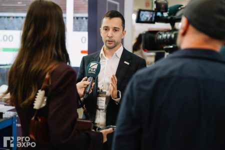 Руководитель группы продаж ручных лазерных систем VPG LaserONE дает интервью РБК Пермь Руководитель группы продаж ручных лазерных систем VPG LaserONE дает интервью РБК Пермь