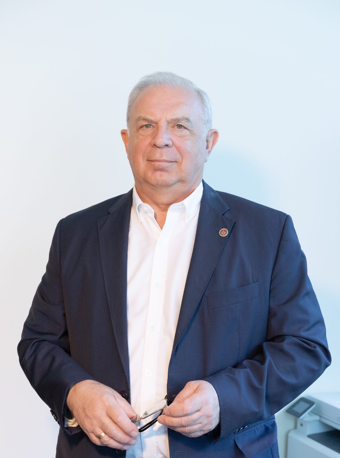 nikolaj-evtikhiev-prezident-vpg-laserone Николай Николаевич Евтихиев - президент ООО ВПГ Лазеруан