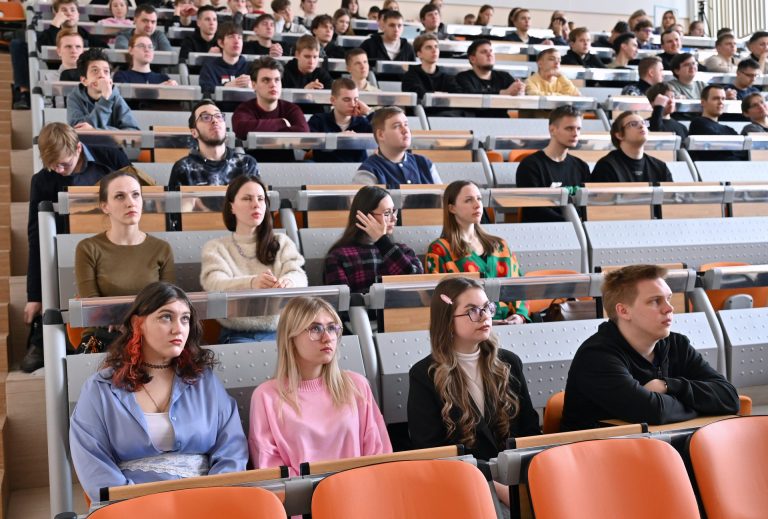 Студенты МГУ им. Н.П. Огарева на встрече с представителями VPG LaserONE 20.02.2026